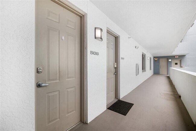 Foto del edificio - 1108 N Franklin St