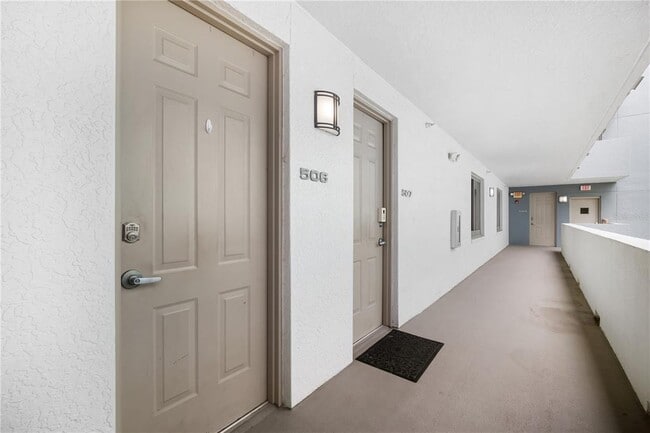 Building Photo - 1108 N Franklin St