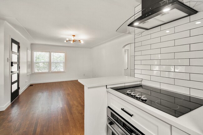 Foto del edificio - 4732 Stuart St