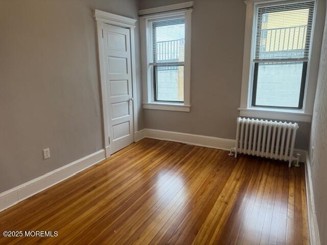 Foto del edificio - 611 Bangs Ave