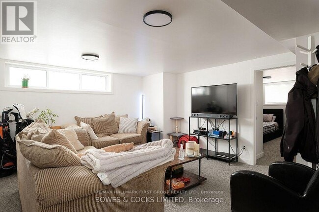 Photo du bâtiment - 1443 Westbrook Dr