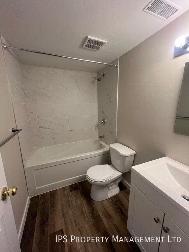 Building Photo - Basement - 2 Bed | 1 Bath - Newly Renovate...