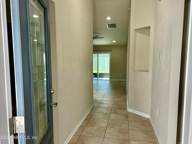 Building Photo - 12598 Itani Wy