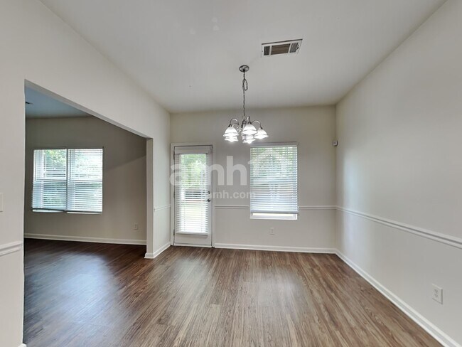 Foto del edificio - 4032 Haworth Pkwy