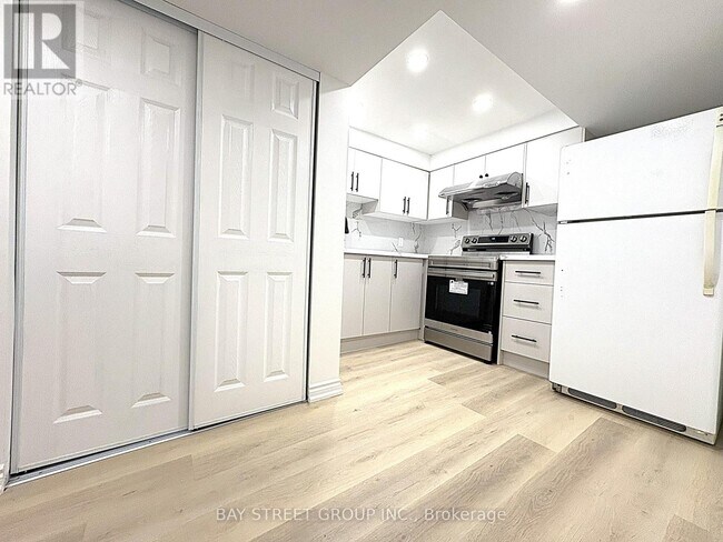 Building Photo - 9 Truro Crescent