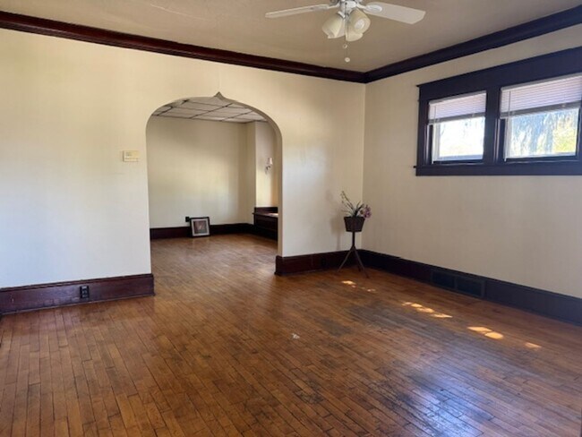Foto del edificio - 1620 N Charlotte St