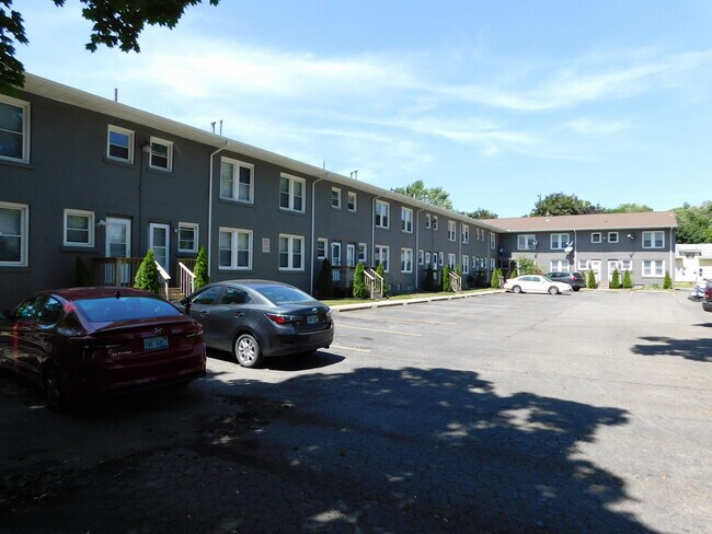 Foto del edificio - 148 Pingree Ave