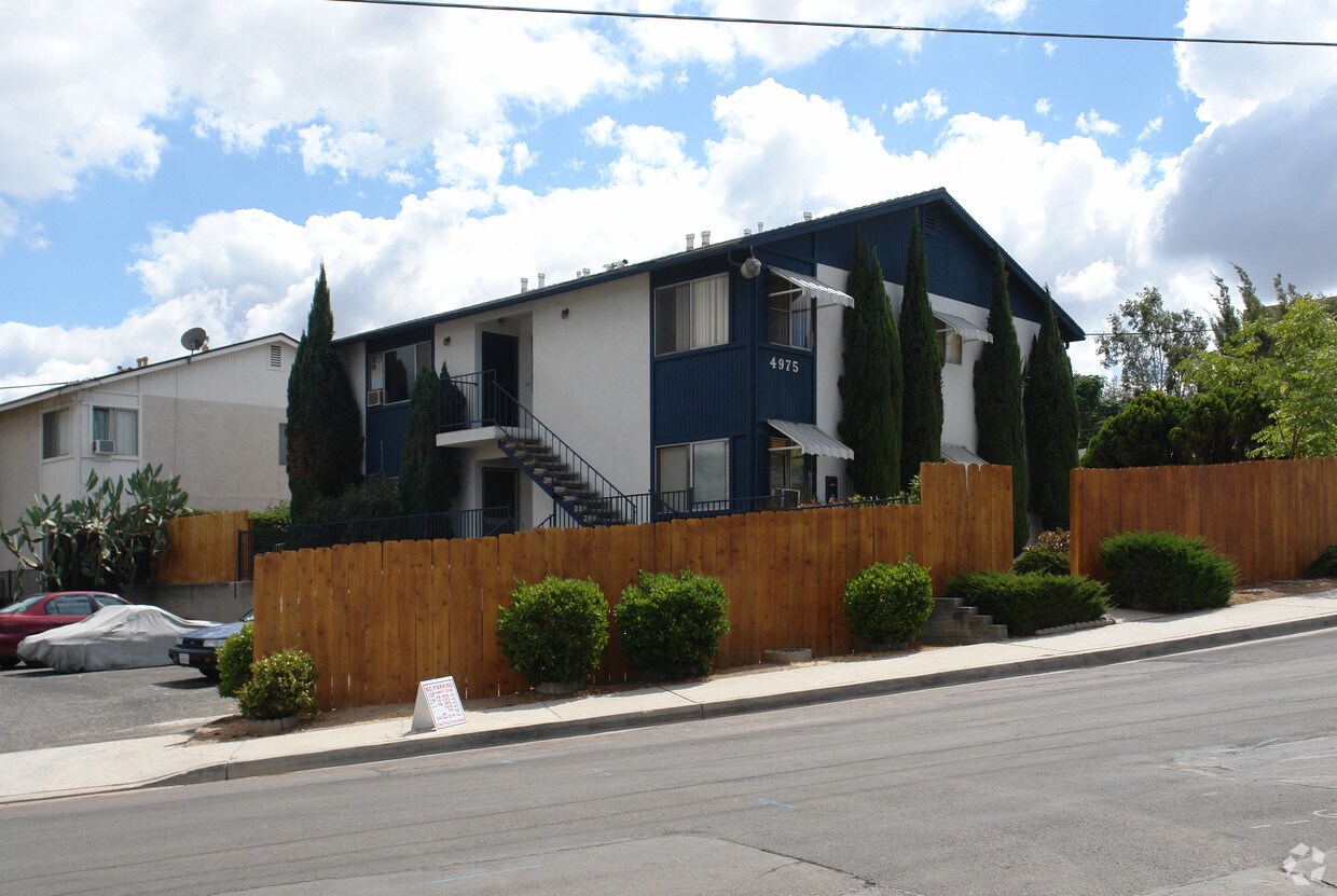 Primary Photo - 4975 Comanche Dr