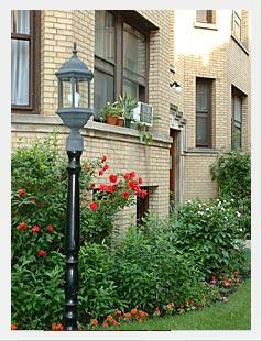 Building Photo - 518 W Diversey Pky
