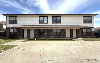 Building Photo - 1307 Monroe Loop
