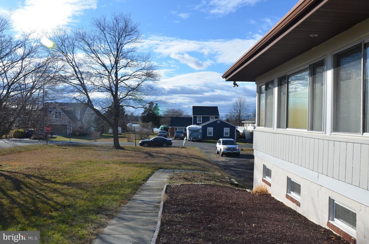 1804 Harbor Dr, Chester, MD 21619 House Rental in Chester, MD