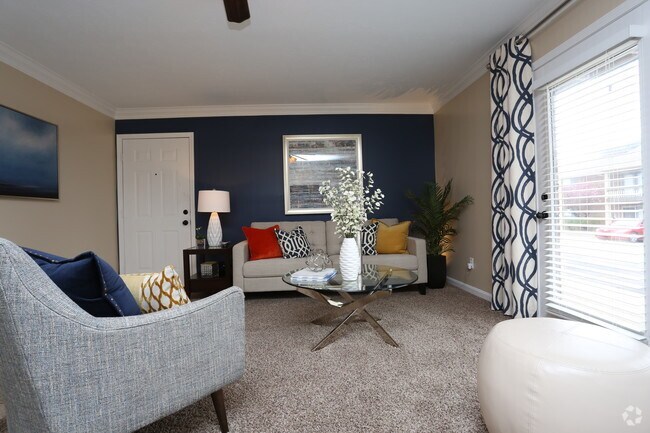 2HAB, 1BA - 1,000 ft² - Sala de estar - Flats at Hurstbourne