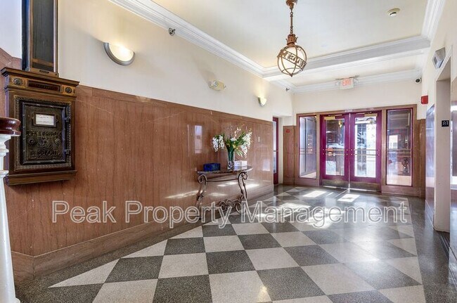 Foto del edificio - 212 E Clay St