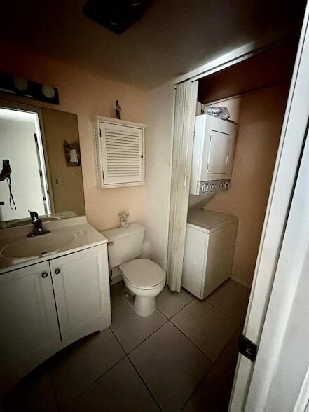 Photo - 98 Stratford H Apartment