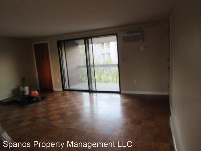 Foto del edificio - 3 br, 1 bath House - 3 Tsienneto Rd Unit 28