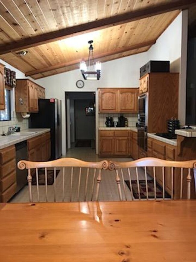 Building Photo - 3 bedroom on quiet cul-de-sac