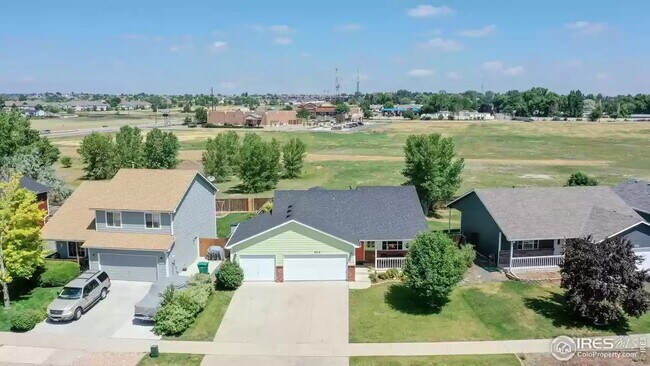 In a great family neighborhood. Backs up to open field. - 3319 Pheasant St
