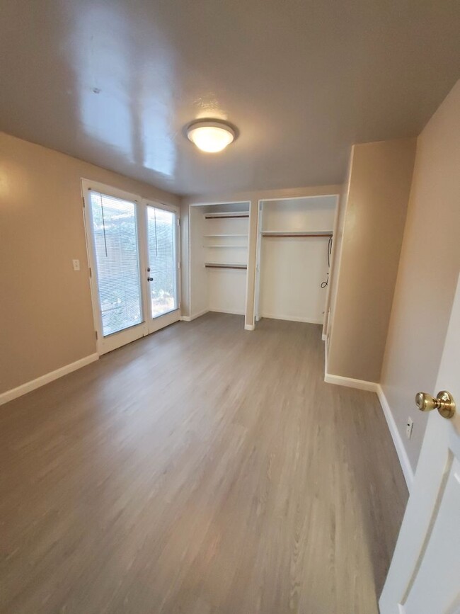 Building Photo - 3bd/2ba House on Shared Property