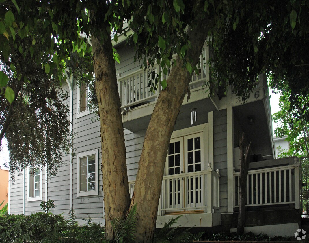 Foto del edificio - 3646 Dunn Dr
