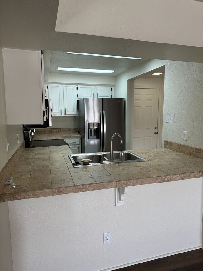 Foto del edificio - Updated Townhome