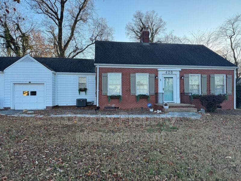 Primary Photo - 408 Frazier Dr