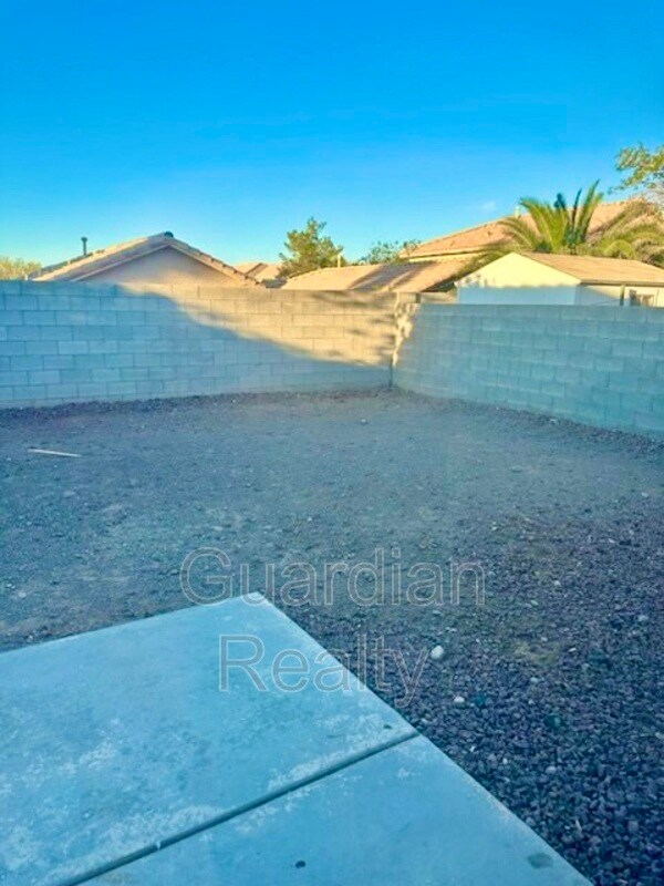 Primary Photo - 2022 Peacemaker Rd