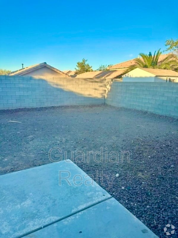 Building Photo - 2022 Peacemaker Rd