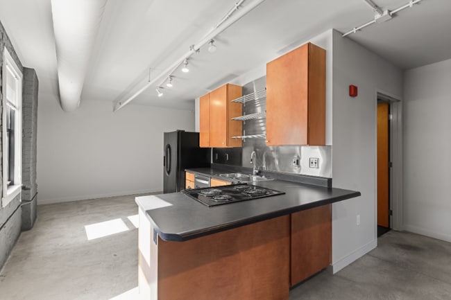 Building Photo - 1006 Olive St