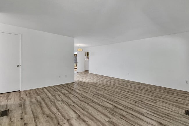 Building Photo - 7401 56th Ave Ct NW