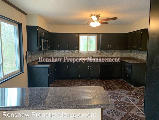 Building Photo - 3 br, 2.5 bath House - 4526 Lakemont Dr.