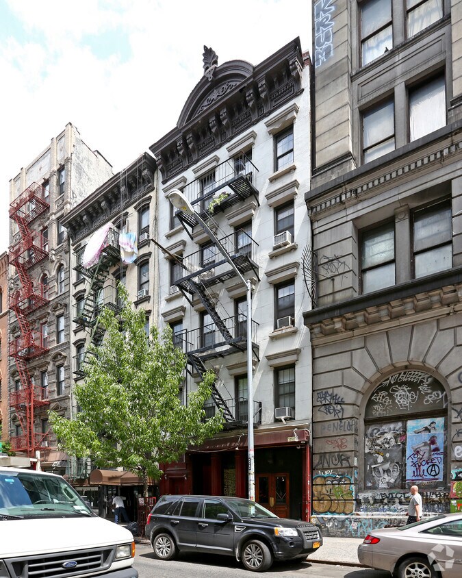 Primary Photo - 5 Spring St