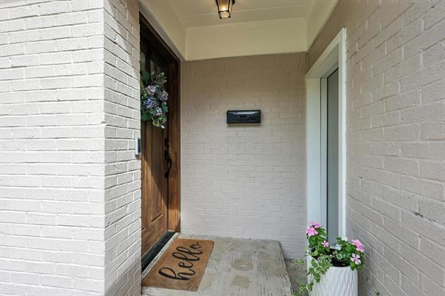 Foto del edificio - 3917 Hawick Ln