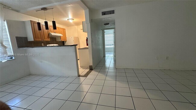 Foto del edificio - 2138 SW 6th St