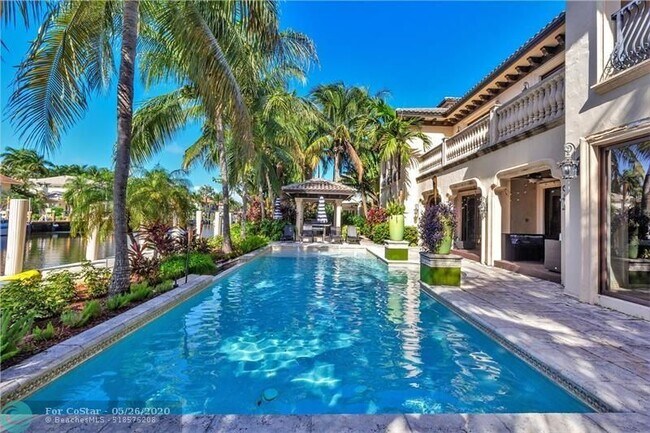 Foto del edificio - 131 Royal Palm Dr