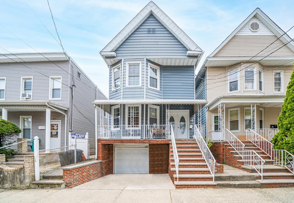 42 W 22nd St Unit 2, Bayonne, NJ 07002 Condo for Rent in Bayonne, NJ