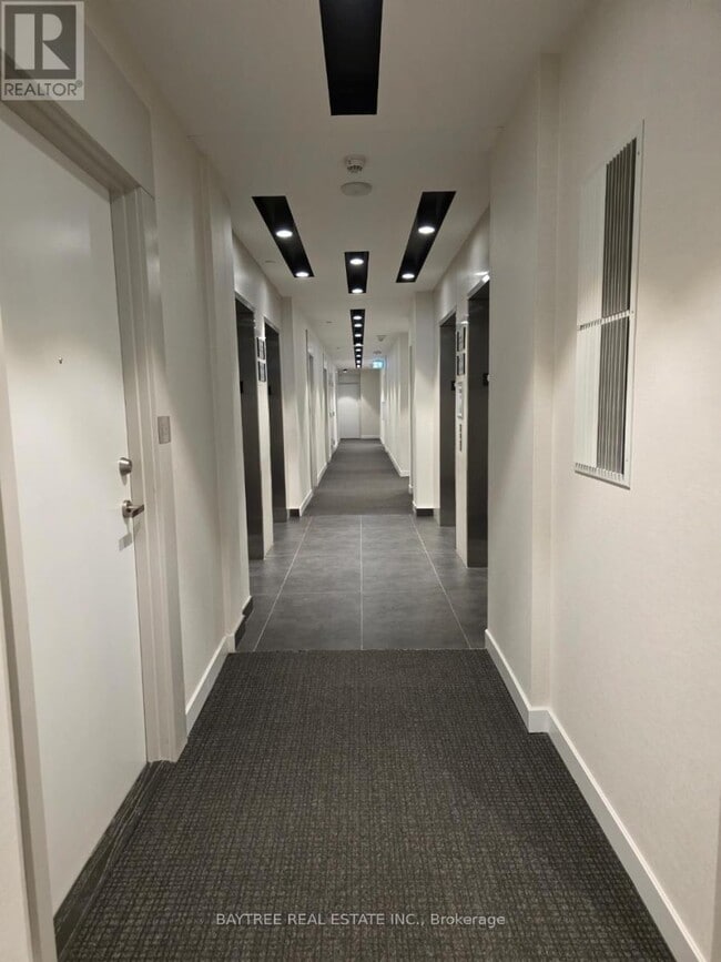 Building Photo - 195 Redpath Ave