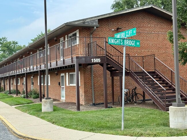 Building Photo - 1505 S Canford Cliffs Dr