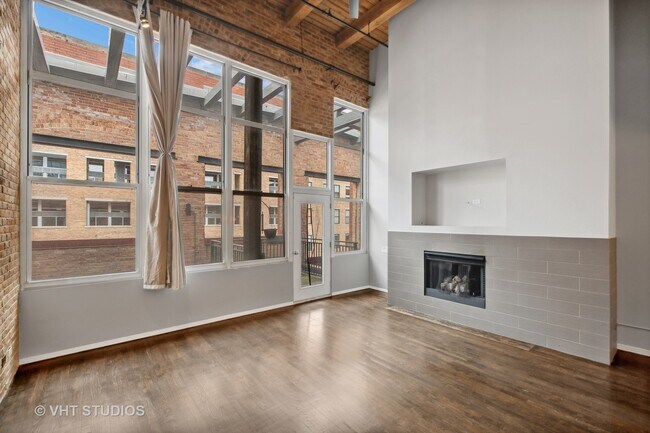 Foto del edificio - 1000 W Washington Blvd