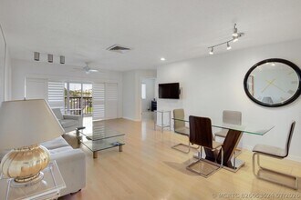 Building Photo - 4230 Deste Ct