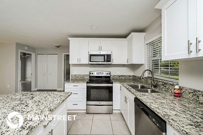 Building Photo - 9824 Richwood Ln