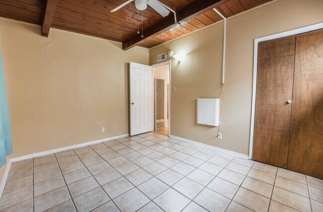 Foto del edificio - 3 BEDROOM HOME for rent!