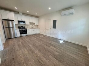 Building Photo - 6 Orange Dr