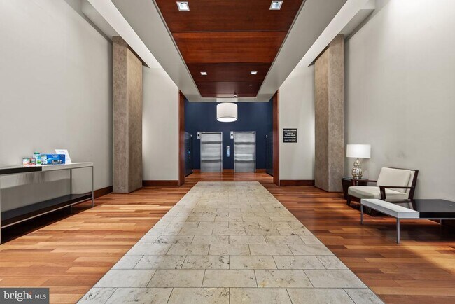 Foto del edificio - 1209 N Charles St