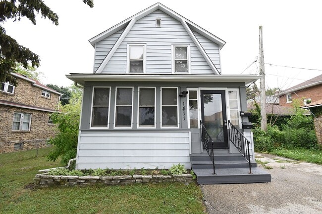 Front Entrance &b Porch - 1411 Western Ave