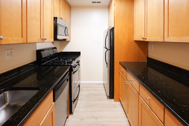 Foto del edificio - 1730 Arlington Blvd