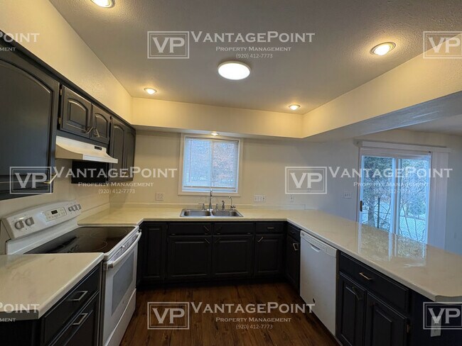 Foto del edificio - W656 Edwards Ave