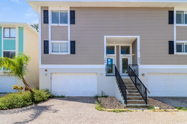Foto del edificio - Tropical Dunedin Rental