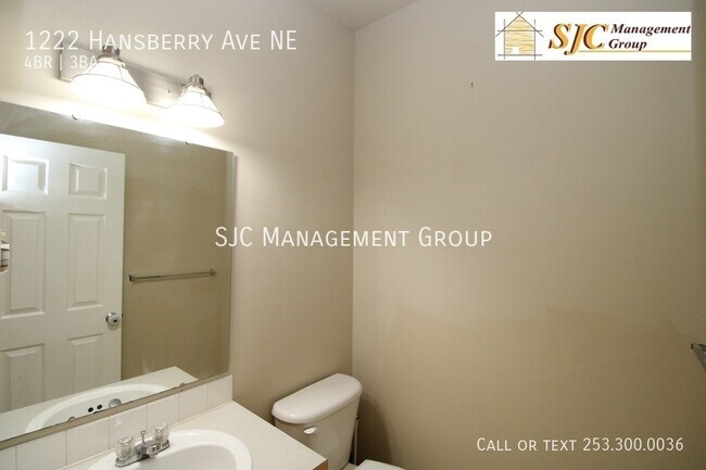 Foto del edificio - 1222 Hansberry Ave NE