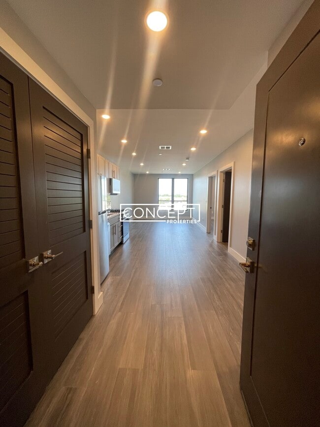 Foto del edificio - 365 Western Ave