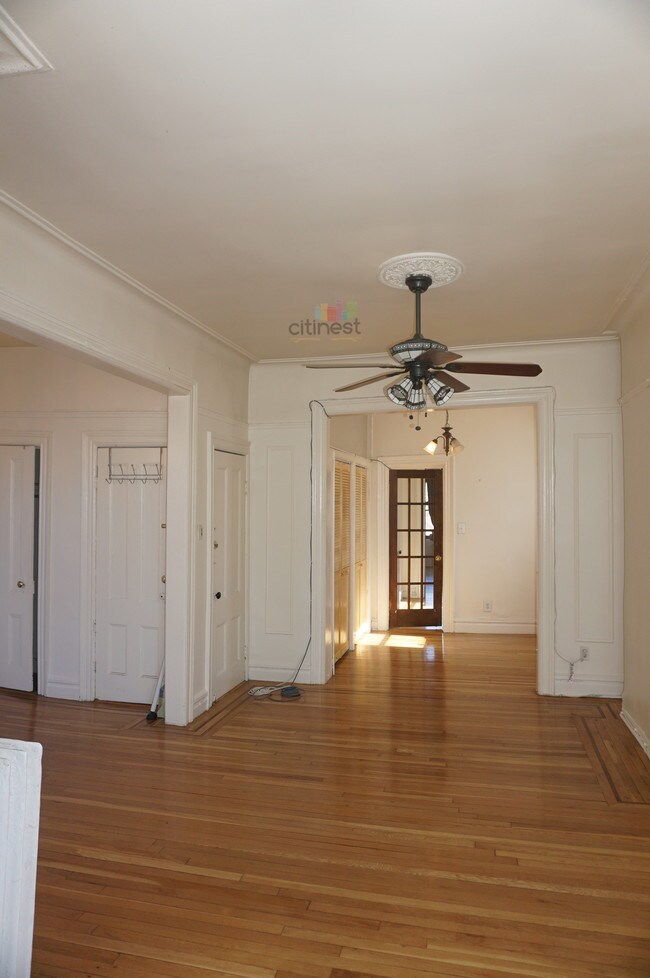 Building Photo - 471 73rd St